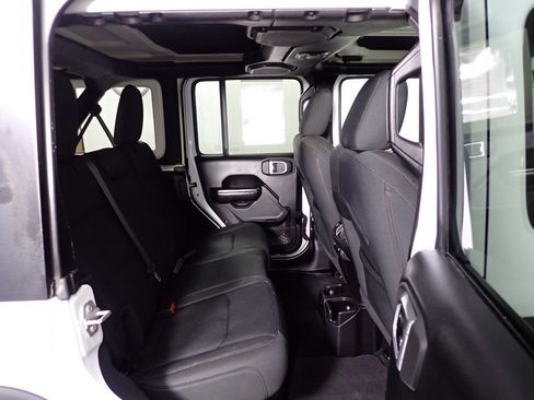Used 2020 Jeep Wrangler Unlimited Sport image 30