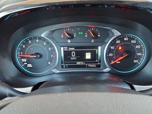 Used 2018 Chevrolet Traverse LT FWD image 11