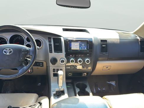 Used 2008 Toyota Sequoia Limited w/ Cold Area Pkg RWD image 31