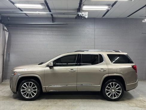 Used 2022 GMC Acadia Denali w/ Denali Ultimate Package AWD/4WD image 37