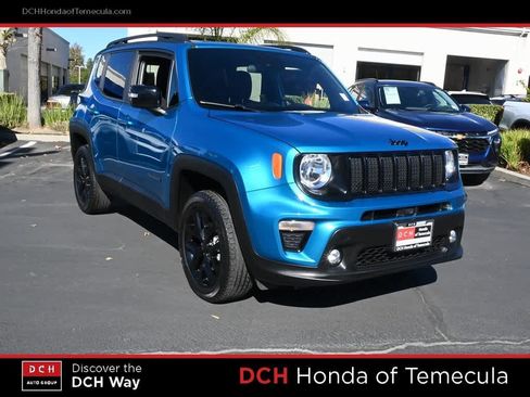 Used 2022 Jeep Renegade Altitude image 3