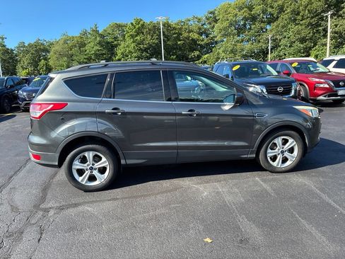 Used 2015 Ford Escape SE w/ Equipment Group 201A AWD/4WD image 9