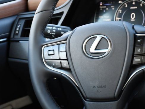 New 2025 Lexus ES 350 w/ Premium Package image 21