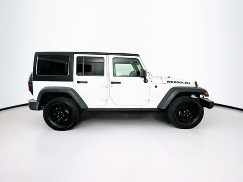 Used 2016 Jeep Wrangler Unlimited Sport image 10