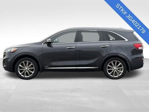 Used 2018 Kia Sorento SX image 4