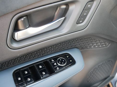 Certified 2024 Nissan Ariya AWD image 19