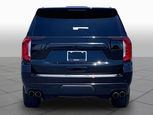 Used 2021 GMC Yukon Denali w/ Denali Premium Package AWD/4WD image 5
