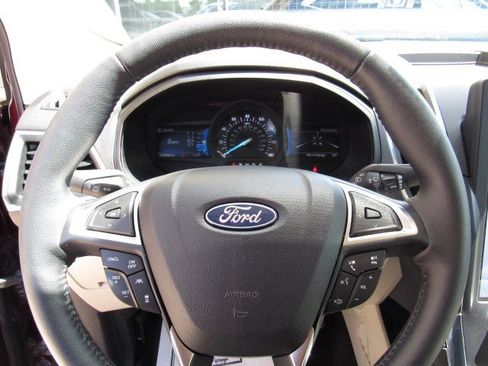 Used 2024 Ford Edge Titanium w/ Equipment Group 301A AWD/4WD image 12