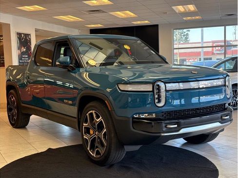 Used 2022 Rivian R1T Launch Edition image 3