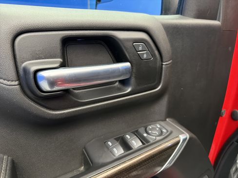 Used 2022 Chevrolet Silverado 1500 LT AWD/4WD image 11