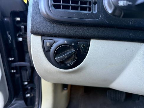 Used 2004 Saab 9-3 Arc image 15