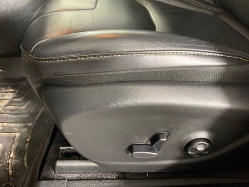 Used 2018 Jeep Cherokee Limited w/ Trailer Tow Group image 15