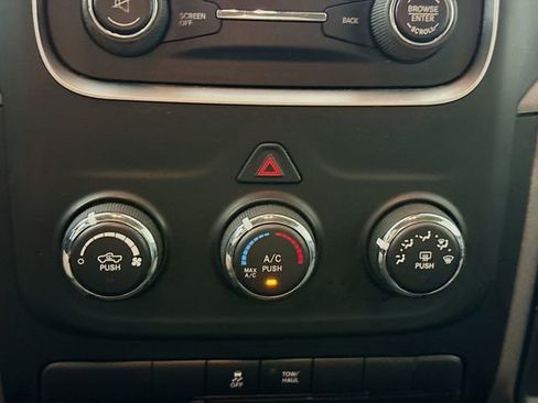 Used 2018 RAM 1500 Express w/ Black Ram 1500 Express Group AWD/4WD image 17