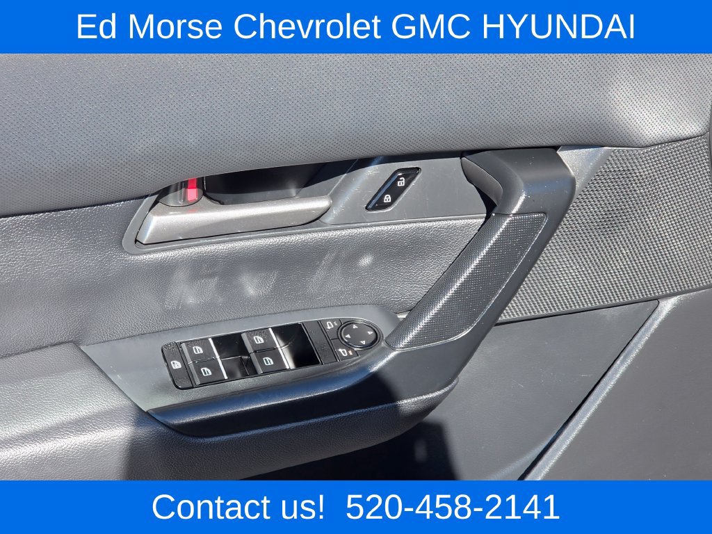 Used 2025 MAZDA CX-50 AWD 2.5 S w/ Preferred Package image 11
