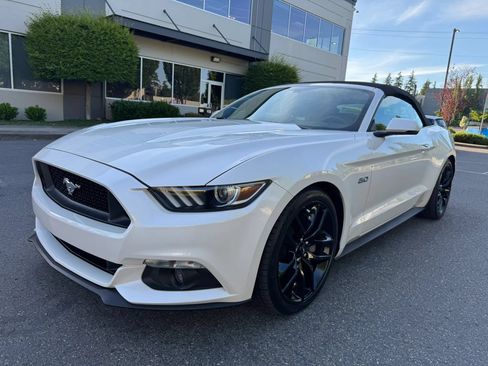 Used 2017 Ford Mustang GT Premium w/ Equipment Group 401A RWD image 5