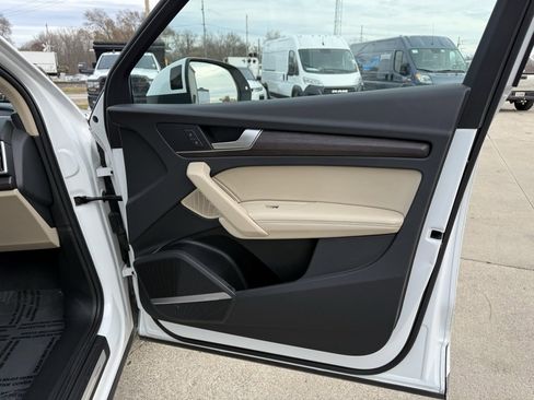 Used 2024 Audi Q5 2.0T Premium Plus image 34