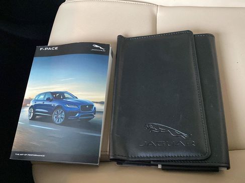 Used 2020 Jaguar F-PACE Premium AWD/4WD image 46