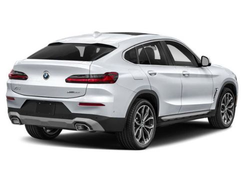 Used 2023 BMW X4 xDrive30i w/ Premium Package AWD/4WD image 2