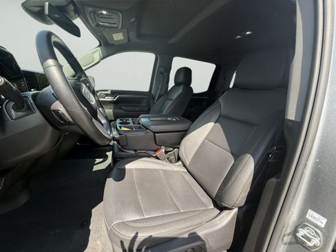 Certified 2026 GMC Sierra 1500 SLT AWD/4WD image 8