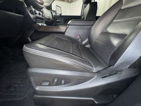 Used 2018 GMC Sierra 2500 Denali w/ Duramax Plus Package image 18