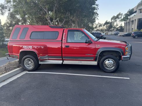 Used 1996 Chevrolet Silverado 3500 4x4 Regular Cab image 3
