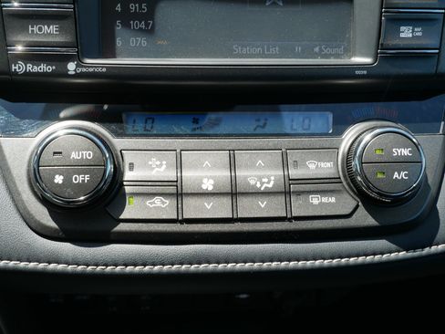 Used 2015 Toyota RAV4 Limited w/ Technology Package AWD/4WD image 23