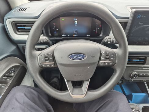 New 2025 Ford Maverick XLT image 26