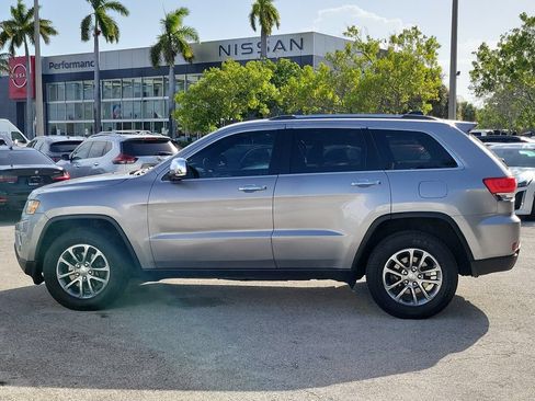 Used 2016 Jeep Grand Cherokee Limited AWD/4WD image 9
