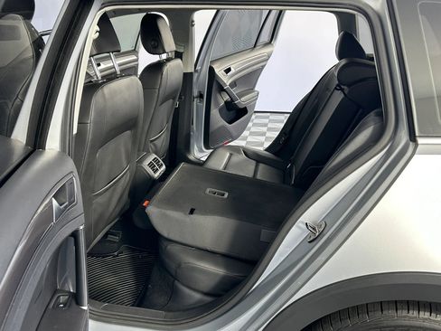 Used 2017 Volkswagen Golf Alltrack SE image 32