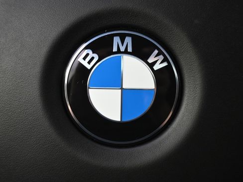 Used 2025 BMW X5 M Competition w/ Executive Package image 42