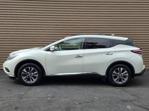 Used 2018 Nissan Murano SV AWD/4WD image 2