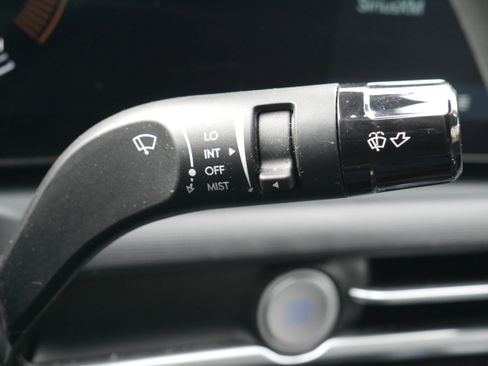 Used 2025 Hyundai Santa Cruz SE image 25