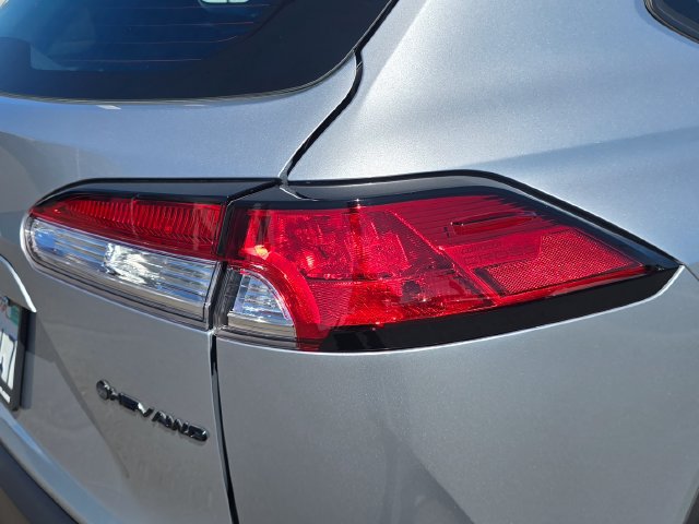 Used 2025 Toyota Corolla Cross AWD Hybrid image 22