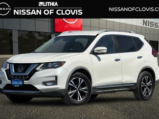 Used 2017 Nissan Rogue SL FWD video 1