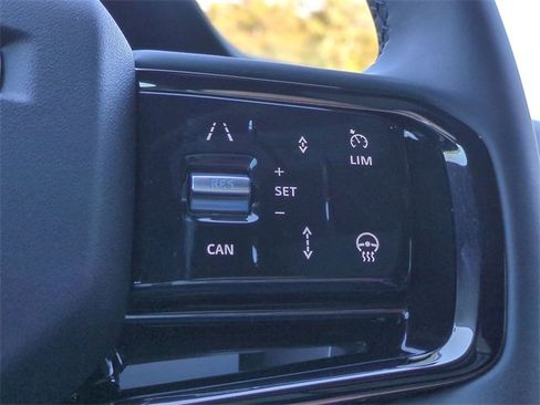 Used 2026 Land Rover Range Rover Evoque S image 26