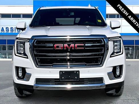 Used 2021 GMC Yukon SLT w/ SLT Luxury Package image 2