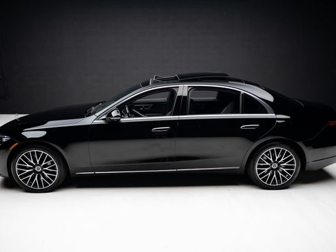 Used 2023 Mercedes-Benz S 580 4MATIC Sedan image 16