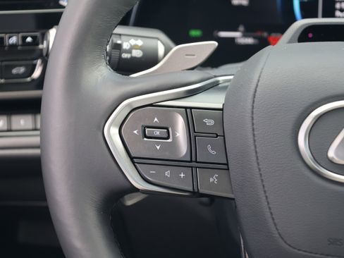 Certified 2025 Lexus TX 350 FWD w/ Technology Package image 31