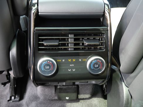 Used 2026 Land Rover Range Rover Sport Autobiography AWD/4WD image 16