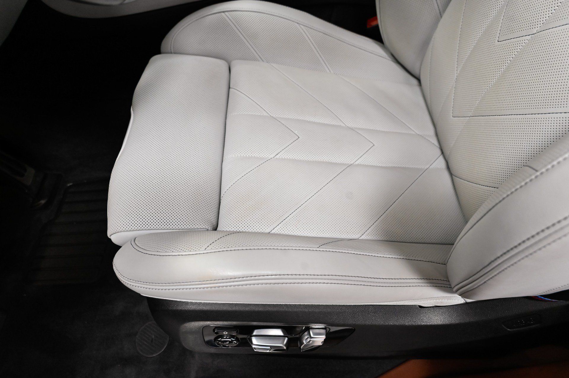 Used 2024 BMW XM AWD/4WD image 12