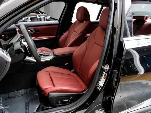 Used 2025 BMW 330i xDrive Sedan w/ Convenience Package image 35