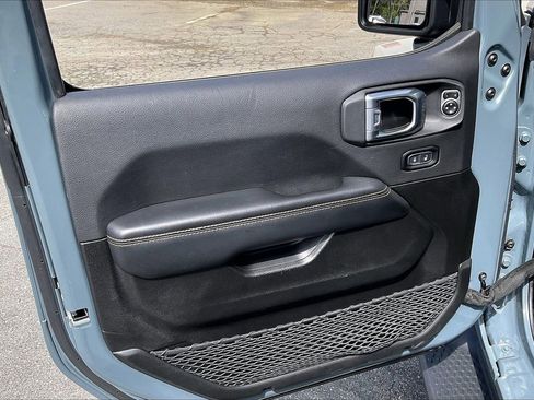 Used 2024 Jeep Wrangler Unlimited Sahara AWD/4WD image 26