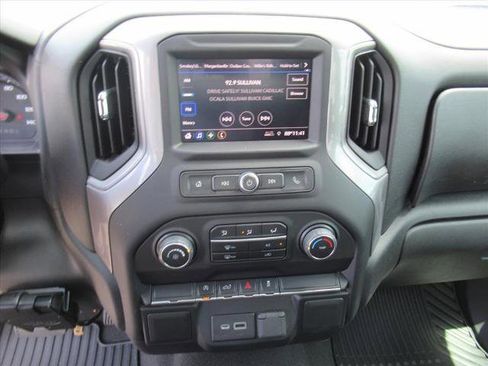 Used 2022 Chevrolet Silverado 1500 Custom AWD/4WD image 22