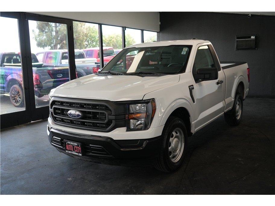 Used 2023 Ford F150 XL RWD image 3