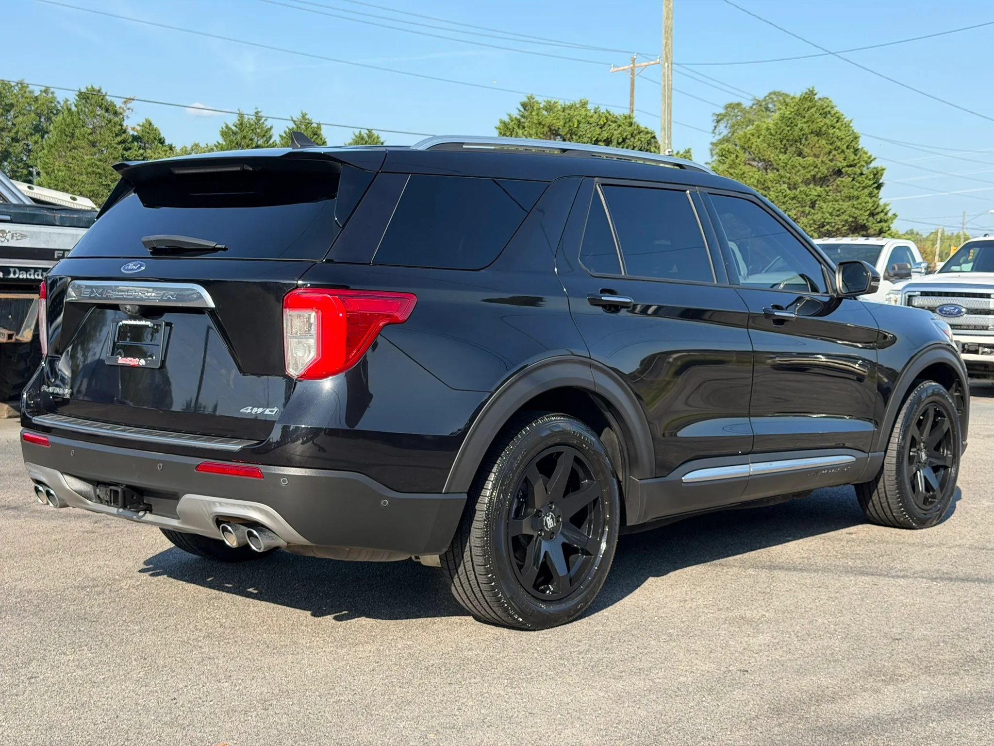 Used 2021 Ford Explorer Platinum w/ Equipment Group 601A AWD/4WD image 5