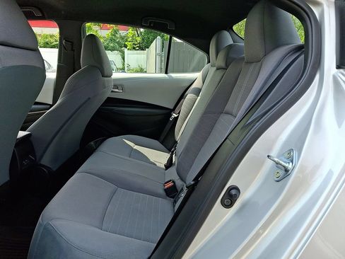 Used 2025 Toyota Corolla SE FWD image 10
