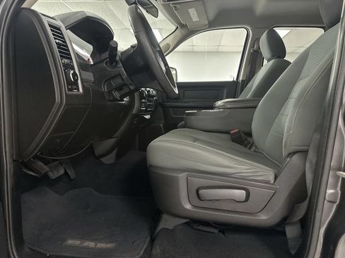 Used 2019 RAM 1500 Tradesman w/ Tradesman SXT Package AWD/4WD image 10