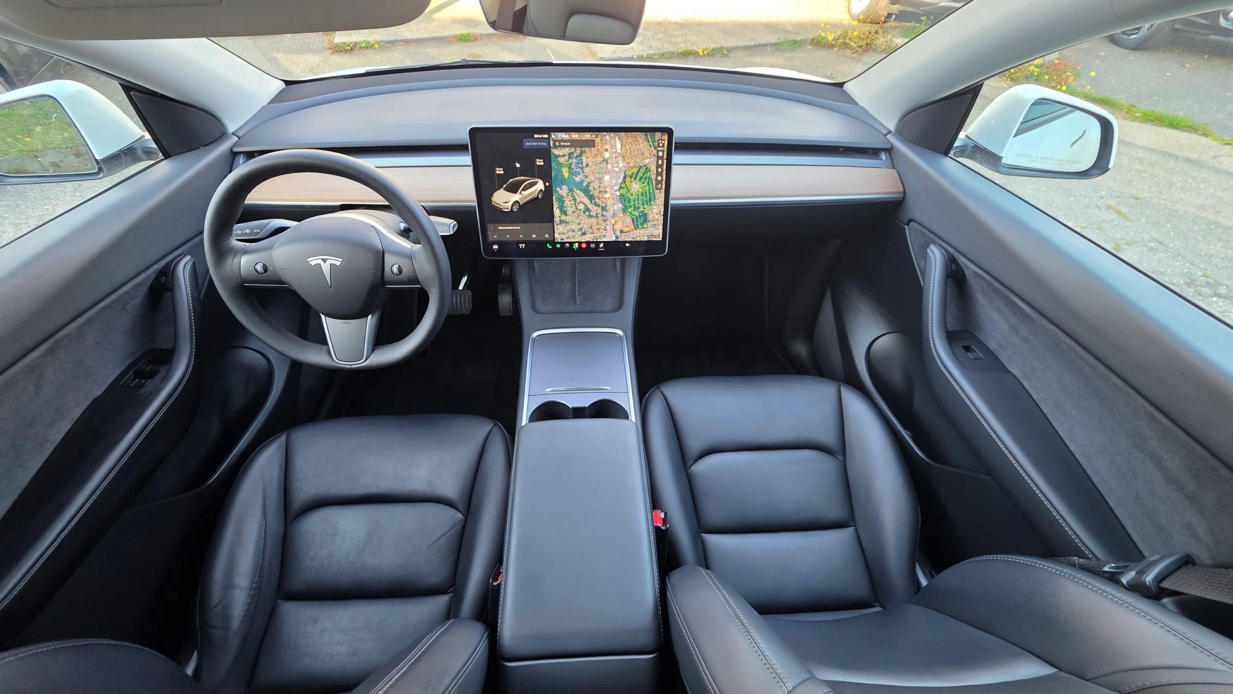Used 2022 Tesla Model Y Long Range AWD/4WD image 18