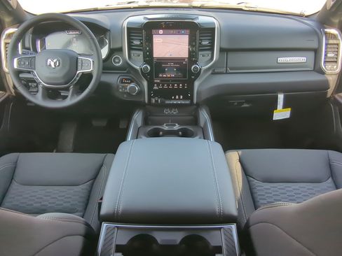 New 2026 RAM 1500 Big Horn AWD/4WD image 13