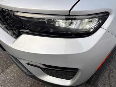 New 2025 Jeep Grand Cherokee Limited image 15